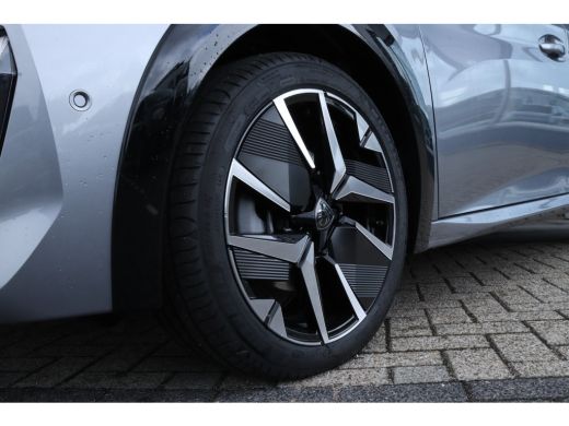 Peugeot 208 Hybrid 145 e-DCS6 GT | Adaptieve Cruise | Camera voor/achter | Navi | Keyless | Carplay | Sfeerve... ActivLease financial lease