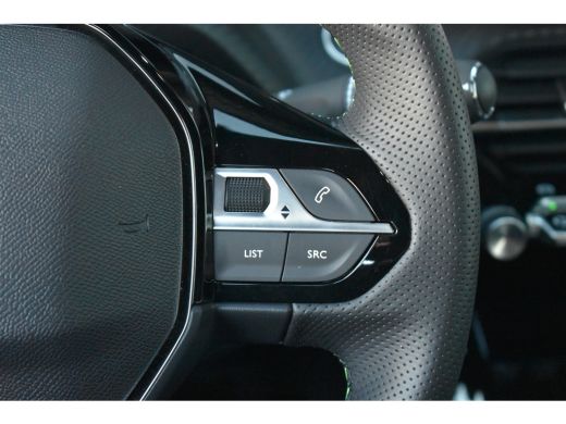 Peugeot e-2008 EV GT 54 kWh 3-Fase! | Navigatie | Sfeerverlichting | Achteruitrijcamera | Apple Carplay | Androi... ActivLease financial lease