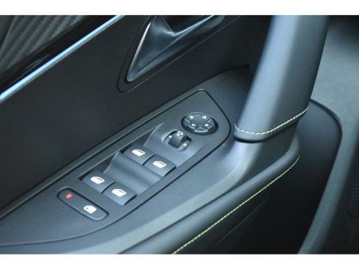 Peugeot e-2008 EV GT 54 kWh 3-Fase! | Navigatie | Sfeerverlichting | Achteruitrijcamera | Apple Carplay | Androi... ActivLease financial lease