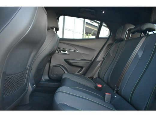 Peugeot e-2008 EV GT 54 kWh 3-Fase! | Navigatie | Sfeerverlichting | Achteruitrijcamera | Apple Carplay | Androi... ActivLease financial lease