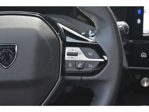 Peugeot e-308 GT EV 54 kWh | Schuif-/Kanteldak | Alcantara | Leder | Adaptive Cruise | Navigatie | Sportstoelen... ActivLease financial lease