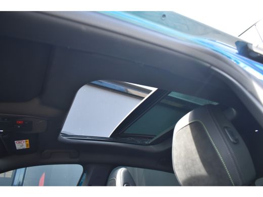 Peugeot e-308 GT EV 54 kWh | Schuif-/Kanteldak | Alcantara | Leder | Adaptive Cruise | Navigatie | Sportstoelen... ActivLease financial lease