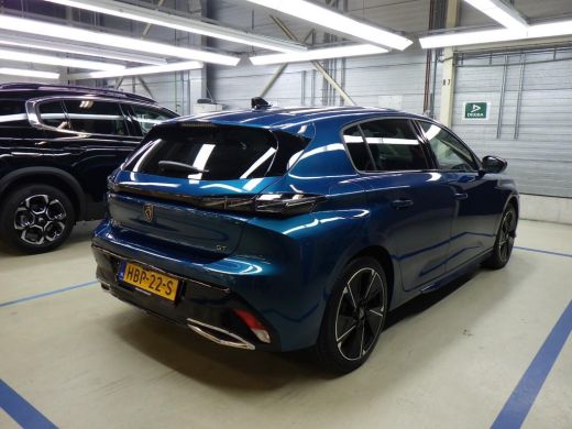Peugeot e-308 GT EV 54 kWh | Schuif-/Kanteldak | Alcantara | Leder | Adaptive Cruise | Navigatie | Sportstoelen... ActivLease financial lease