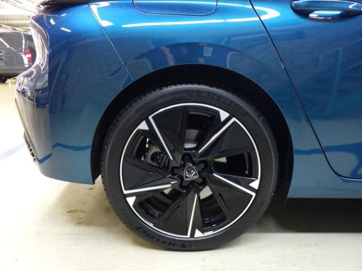 Peugeot e-308 GT EV 54 kWh | Schuif-/Kanteldak | Alcantara | Leder | Adaptive Cruise | Navigatie | Sportstoelen... ActivLease financial lease