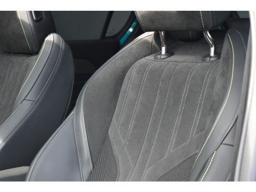 Peugeot e-308 GT EV 54 kWh | Schuif-/Kanteldak | Alcantara | Leder | Adaptive Cruise | Navigatie | Sportstoelen... ActivLease financial lease