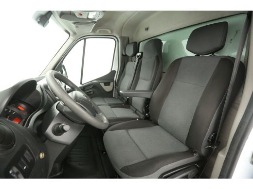 Renault Master T35 2.3 dCi 170PK Bakwagen Zijdeur DHollandia Laadklep Laadbak Airco Camera Cruise Navi 3 Persoons ActivLease financial lease