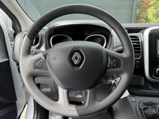Renault Trafic 2.0 dCi 145 PK / L1H2 / ALUCA INRICHTING / TREKHAAK / AIRCO / CRUISE / CAMERA / LED ActivLease financial lease
