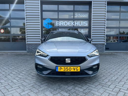 Seat Leon Sportstourer 1.0 eTSI 110 pk FR Business Intense 7-DSG | Achteruitrijcamera | Apple Carplay/Android Auto|telef... ActivLease financial lease