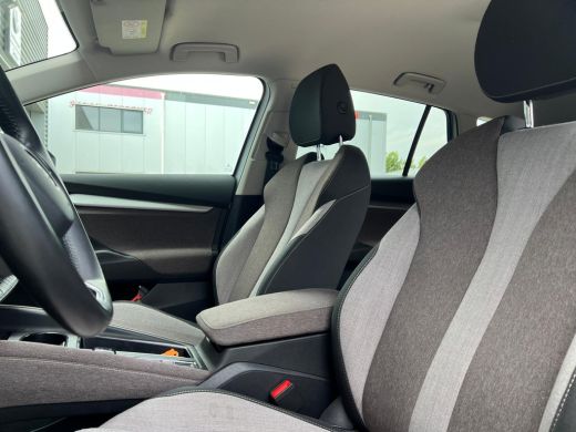 Skoda Enyaq iV 60 180 pk First Edition | Achteruitrijcamera | Apple Carplay/Android Auto|telefoonintegratie prem... ActivLease financial lease