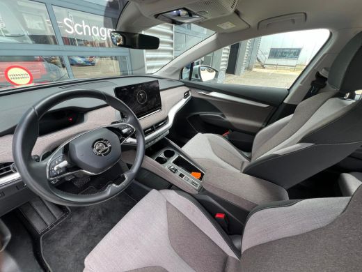 Skoda Enyaq iV 60 180 pk First Edition | Achteruitrijcamera | Apple Carplay/Android Auto|telefoonintegratie prem... ActivLease financial lease