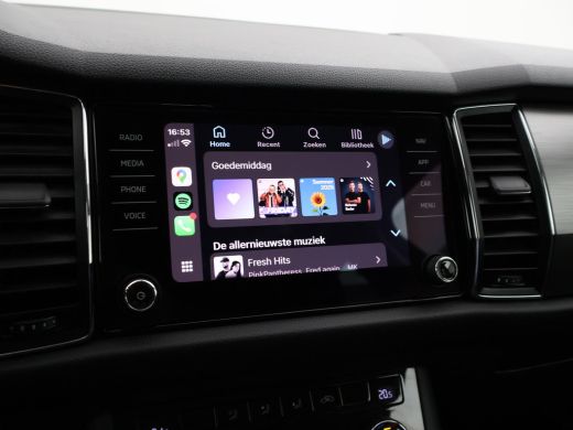 Skoda Kodiaq 1.5 TSI 150 PK DSG AUT. *RACE BLUE METALLIC* + WEGKLAPBARE TREKHAAK 1800 KG ActivLease financial lease