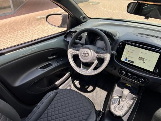 Toyota Aygo 1.0 VVT-i S-CVT Premium ActivLease financial lease