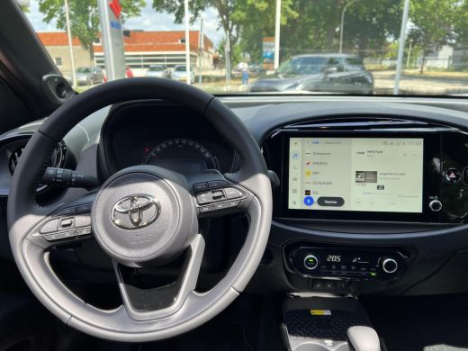 Toyota Aygo 1.0 VVT-i S-CVT Premium ActivLease financial lease