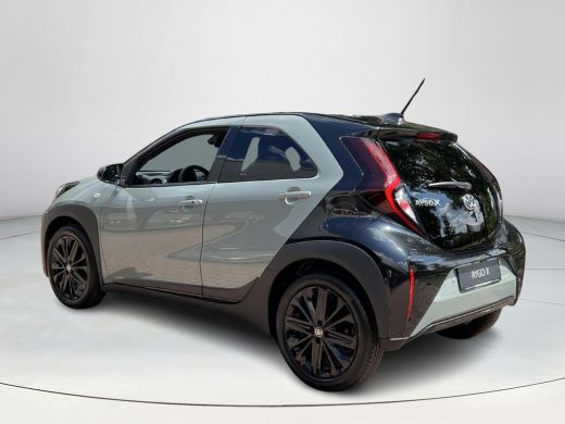 Toyota Aygo 1.0 VVT-i S-CVT Premium ActivLease financial lease