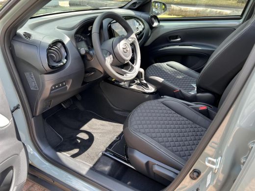Toyota Aygo 1.0 VVT-i S-CVT Premium ActivLease financial lease