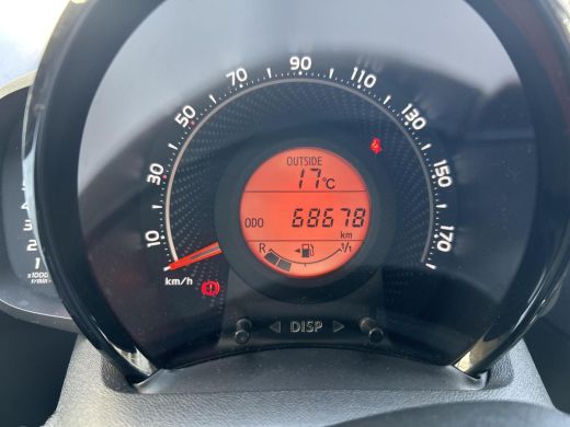 Toyota Aygo 1.0 VVT-i x-play ActivLease financial lease