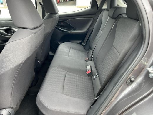 Toyota Yaris 1.5 Hybrid Dynamic ActivLease financial lease