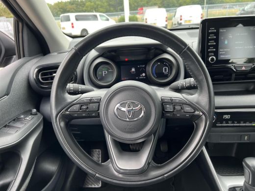 Toyota Yaris 1.5 Hybrid Dynamic ActivLease financial lease