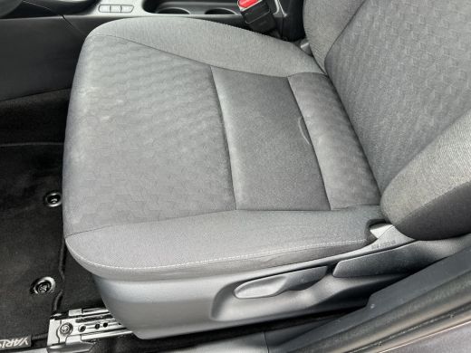 Toyota Yaris 1.5 Hybrid Dynamic ActivLease financial lease