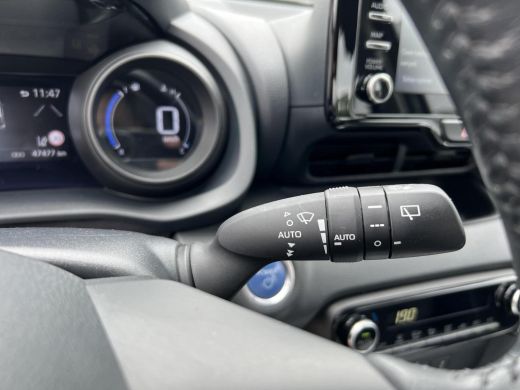 Toyota Yaris 1.5 Hybrid Dynamic ActivLease financial lease