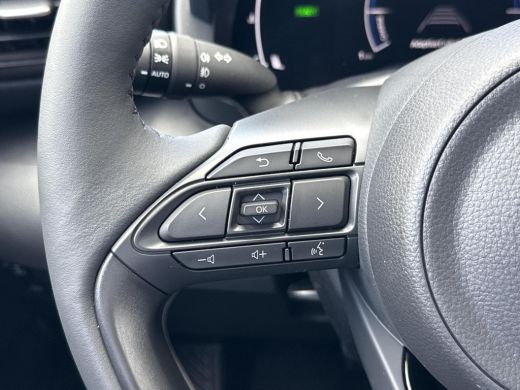 Toyota Yaris Cross 1.5 Hybrid 130 Dynamic **COMFORT PACK/ NIEUWE AUTO/ DIRECT LEVERBAAR** ActivLease financial lease