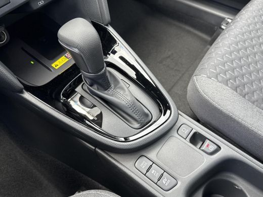 Toyota Yaris Cross 1.5 Hybrid 130 Dynamic **COMFORT PACK/ NIEUWE AUTO/ DIRECT LEVERBAAR** ActivLease financial lease