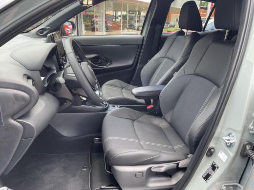 Toyota Yaris Cross 1.5 Hybrid 130 Executive ActivLease financial lease