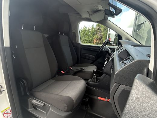 Volkswagen Caddy 2.0 TDI 102 PK / L2H1 / 1e EIG. / INRICHTING / CAMERA / AIRCO / CRUISE / NAVI / ACHTERKLEP ActivLease financial lease