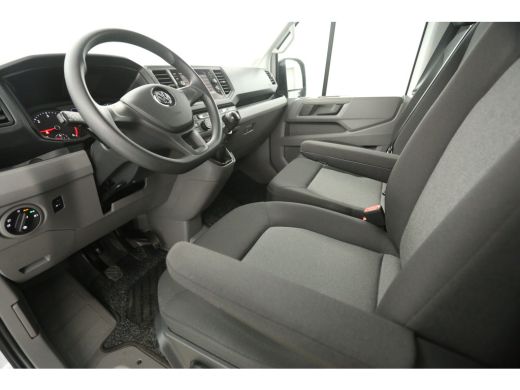 Volkswagen Crafter 30 2.0 TDI L3H3 | BPM Vrij | 3000KG Trekgew. 140PK Airco Cruise Carplay Navi PDC 3 Persoons Elekt... ActivLease financial lease