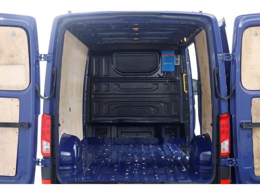 Volkswagen Crafter 35 2.0 TDI 140pk E6 L3H2 (L2H1) Trendline Airco/Navi/Imperiaal 12-2018 ActivLease financial lease