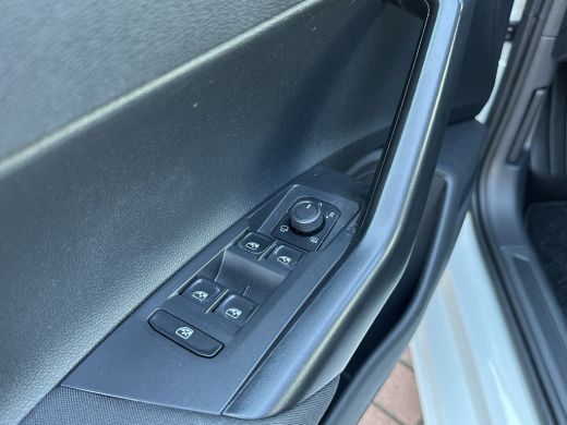 Volkswagen Polo 1.0TSI Life 95PK | Camera | Carplay ActivLease financial lease