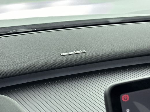 Volvo  EX30 Single Motor Extended Range Plus 69 kWh | B&O Audio | Stoel + Stuurverw | 476km WLPT | Adaptive C... ActivLease financial lease