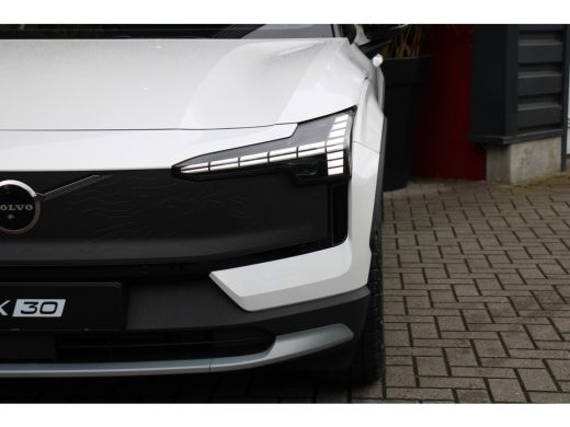 Volvo  EX30 Twin Motor Performance Ultra 69 kWh | Pilot Assist | Panoramadak | 360 Camera | Harman/Kardon ActivLease financial lease