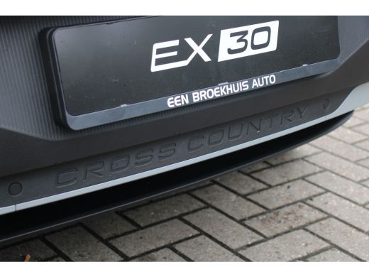 Volvo  EX30 Twin Motor Performance Ultra 69 kWh | Pilot Assist | Panoramadak | 360 Camera | Harman/Kardon ActivLease financial lease