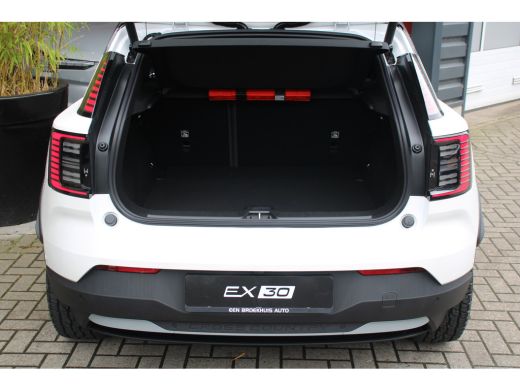 Volvo  EX30 Twin Motor Performance Ultra 69 kWh | Pilot Assist | Panoramadak | 360 Camera | Harman/Kardon ActivLease financial lease