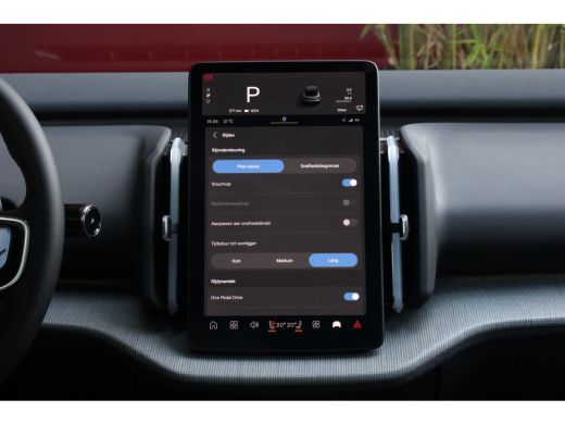 Volvo  EX30 Twin Motor Performance Ultra 69 kWh | Pine Interior | 19" Velgen | Panoramadak | Harman/Kardon | ... ActivLease financial lease