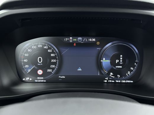 Volvo  XC40 1.5 T5 Recharge Plus Dark | Blis | Elektrisch bedienbare stoel | Stoel + Stuurverw | Harman/Kardo... ActivLease financial lease