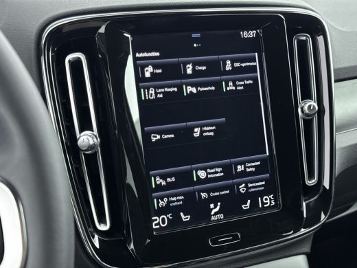 Volvo  XC40 1.5 T5 Recharge Plus Dark | Blis | Elektrisch bedienbare stoel | Stoel + Stuurverw | Harman/Kardo... ActivLease financial lease