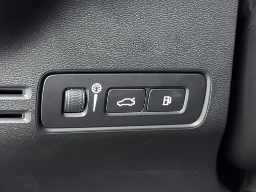 Volvo  XC40 1.5 T5 Recharge Plus Dark | Blis | Elektrisch bedienbare stoel | Stoel + Stuurverw | Harman/Kardo... ActivLease financial lease