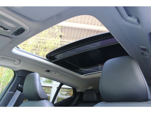 Volvo  XC40 1.5 T5 Recharge R-Design | Harman/Kardon | Panoramadak | 360 Camera | Leder | Memory ActivLease financial lease