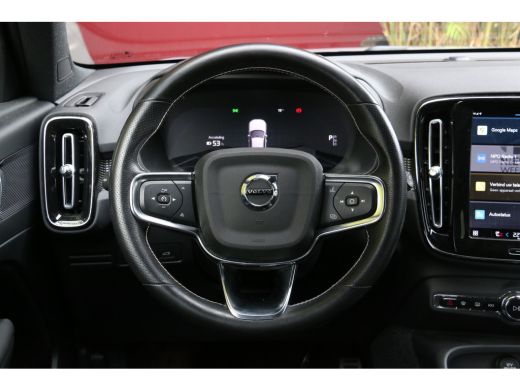 Volvo  XC40 Recharge P8 AWD R-Design | Trekhaak | Camera | Stuur/stoelverwarming | Adaptive Cruise ActivLease financial lease