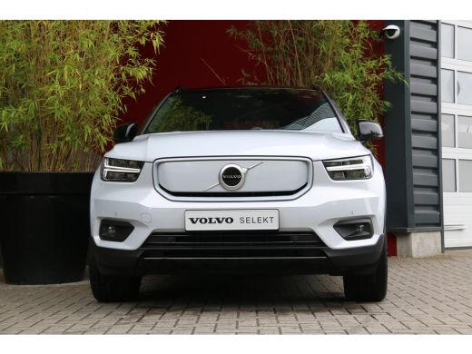 Volvo  XC40 Recharge P8 AWD R-Design | Trekhaak | Camera | Stuur/stoelverwarming | Adaptive Cruise ActivLease financial lease