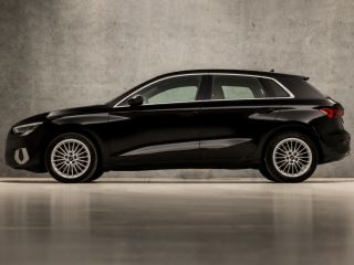 Audi A3 Sportback 30 TFSI Sportline Automaat (APPLE CARPLAY, KUIPSTOELEN, NAVIGATIE, XENON KOPLAMPEN, ZWA...