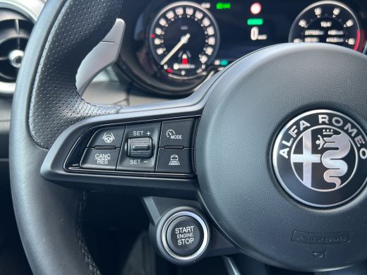 Alfa Romeo Tonale Edizione Speciale | Adap. Cruise | Stoelverwarming | H&K ActivLease financial lease