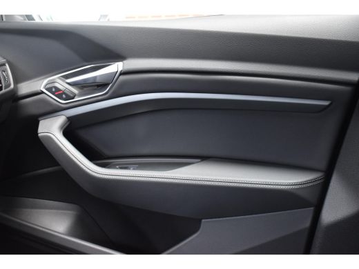 Audi e-tron 55 quattro Business edition Plus 95 kWh / Panoramadak / Memory stoelen / Leder/ Luchtvering / ActivLease financial lease