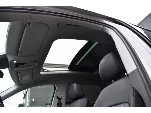 Audi e-tron 55 quattro Business edition Plus 95 kWh / Panoramadak / Memory stoelen / Leder/ Luchtvering / ActivLease financial lease