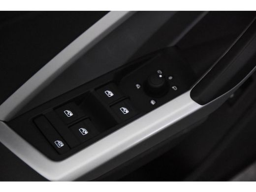 Audi Q3 35 TDI S-Tronic *1ste Eigenaar*Leer*Navigatie*Stoelverwarming* ActivLease financial lease