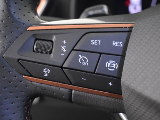 CUPRA Formentor 1.4 e-Hybrid VZ Performance 245pk | 360 gr Camera | Elektr. Trekhaak | Stoel & Stuurwielverwarmin... ActivLease financial lease