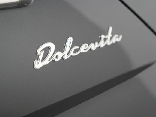 Fiat 500C 1.0 Hybrid Dolcevita | Achterbank in delen neerklapbaar | Alarm klasse 1(startblokkering) | Apple... ActivLease financial lease