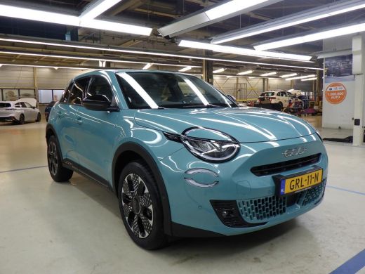 Fiat 600 1.2 Hybrid La Prima 100pk Automaat | Navigatie | Elektr. Stoelen | Elektr. Achterklep | Achteruit... ActivLease financial lease